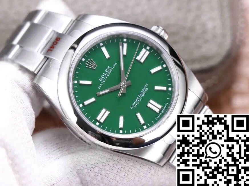 M124300-0005 Factory Green Oyster Perpetual EW 41MM Rolex Dial 1108